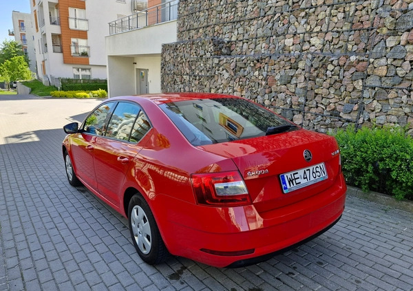 Skoda Octavia cena 36900 przebieg: 210000, rok produkcji 2018 z Barwice małe 37